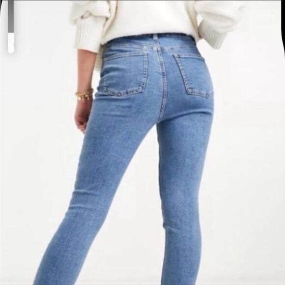 ASOS Design Super High Rise Skinny Jeans. Size 10/30 Women’s. - Picture 5 of 7